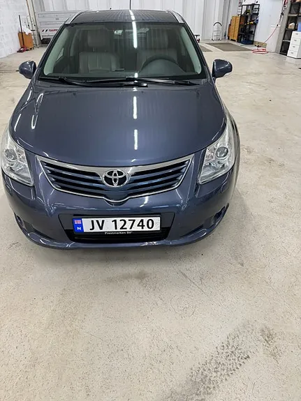 Toyota Avensis 2011 photo 2