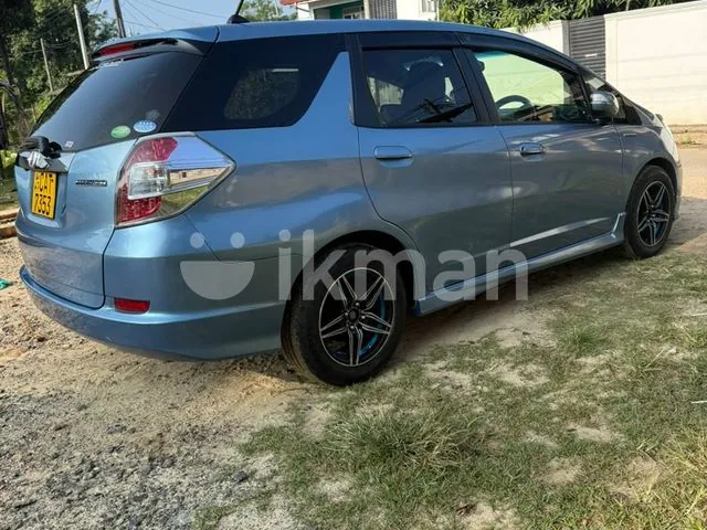 Honda Fit Shuttle 2014 photo 3
