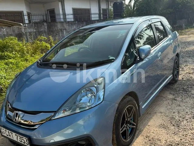 Honda Fit Shuttle 2014 photo 2