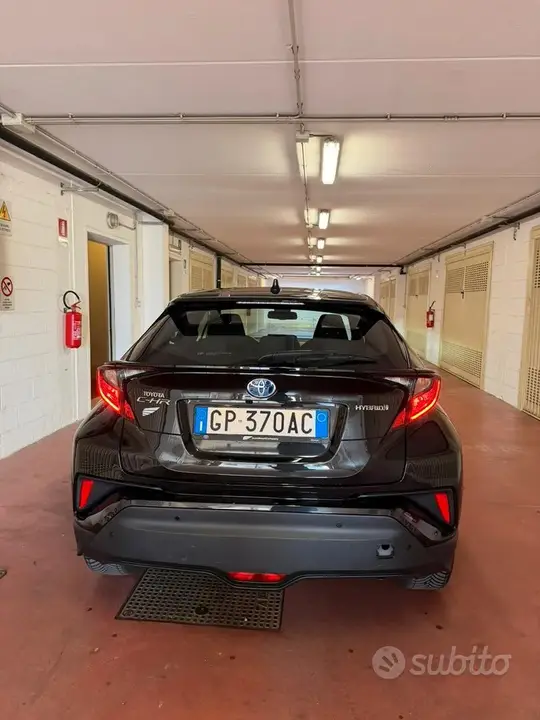 Toyota C-Hr 2023 photo 4
