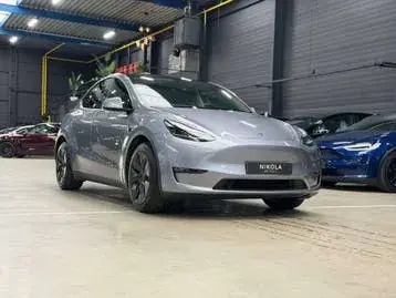Tesla Model Y 2023 photo 3