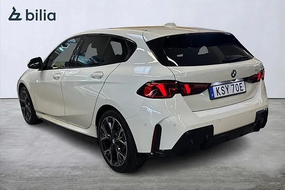 BMW 120 2026 photo 2
