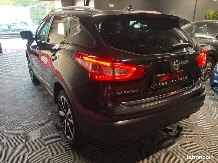 Nissan Qashqai 2015 photo 5