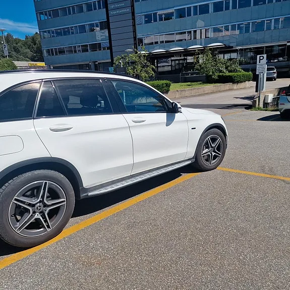 Mercedes-Benz Glc300 E 2020 photo 3