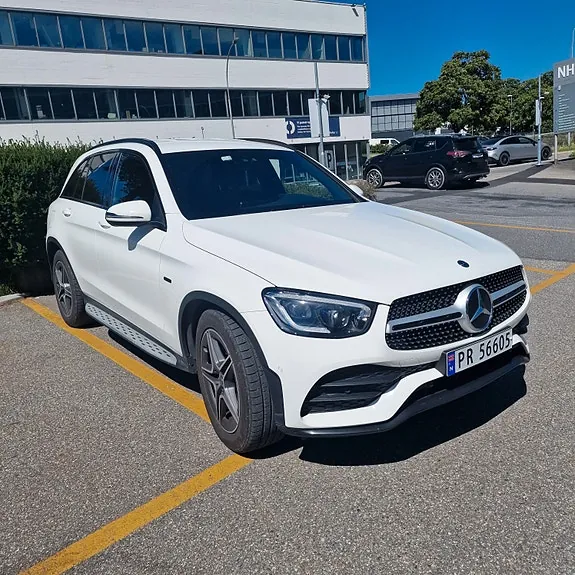 Mercedes-Benz Glc300 E 2020 photo 2