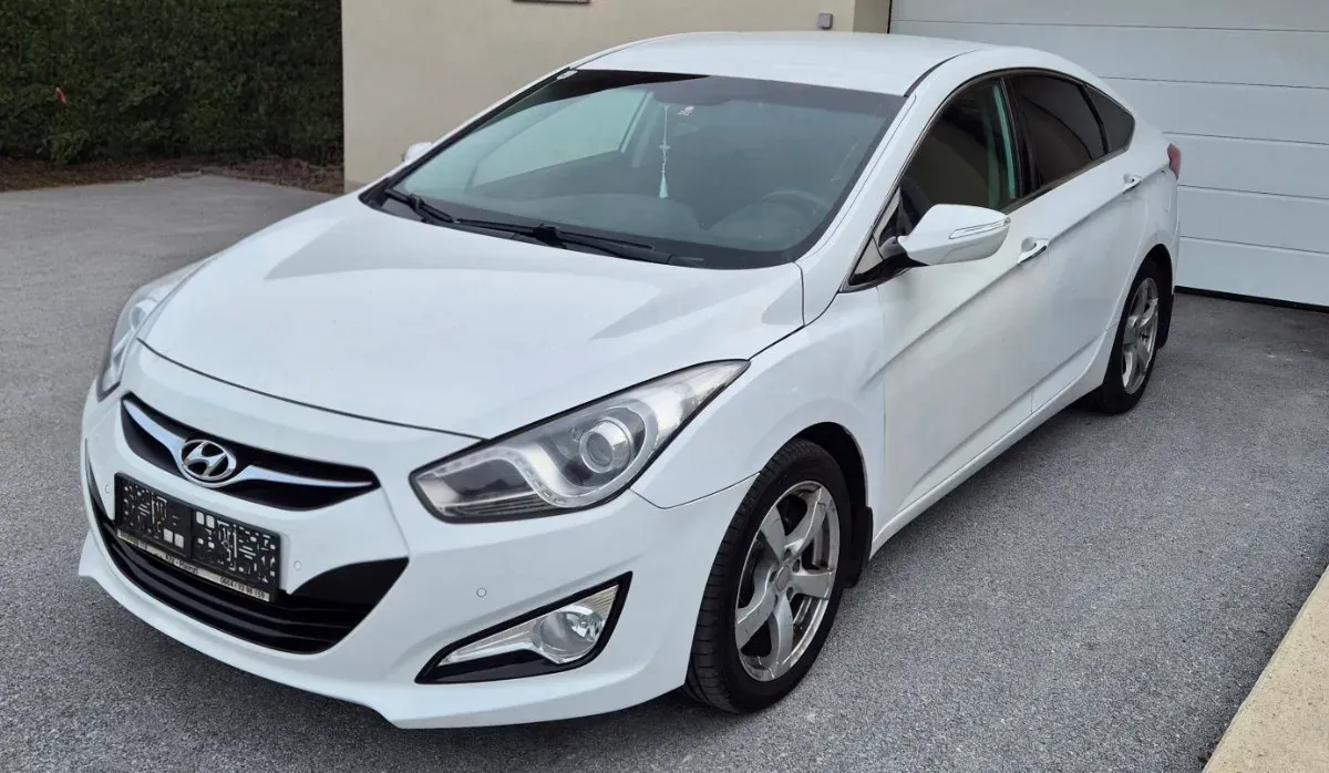 Hyundai I40 2013 photo 2