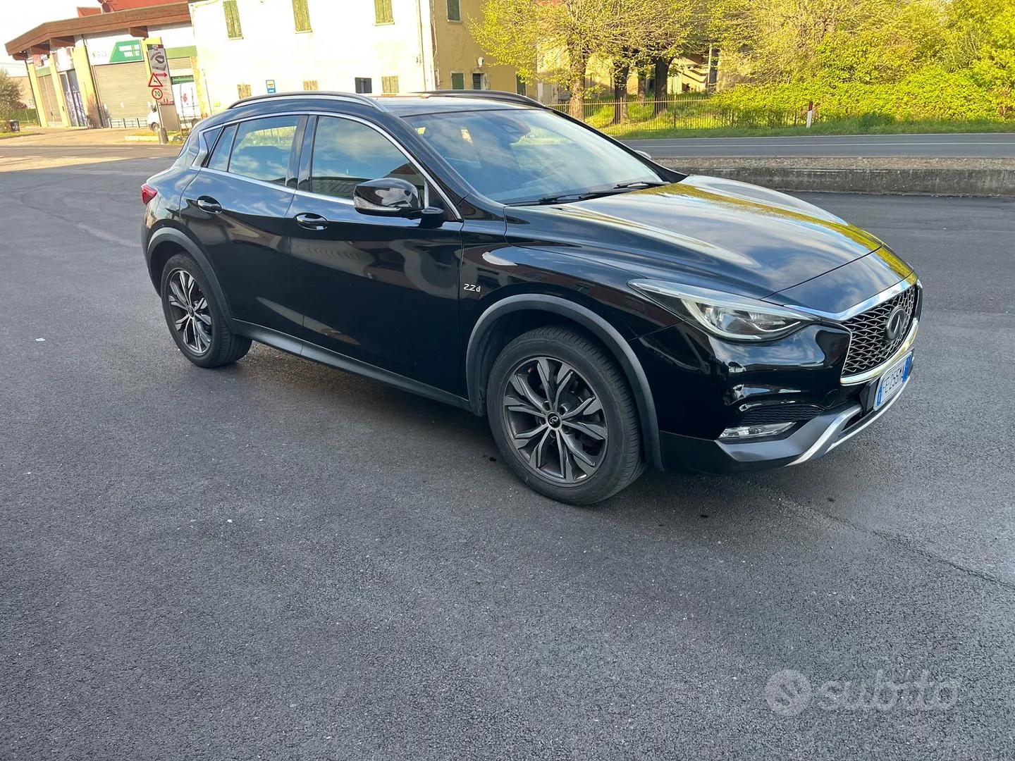 Infiniti Q30 2016 photo 3