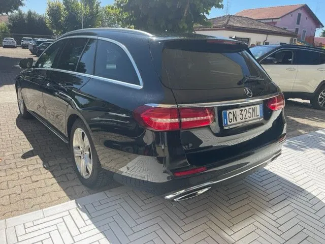 Mercedes-Benz E 220 2017 photo 5