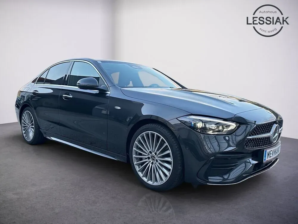 Mercedes-Benz C-Class 2025 photo 2
