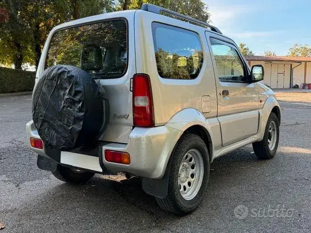 Suzuki Jimny 2001 photo 2