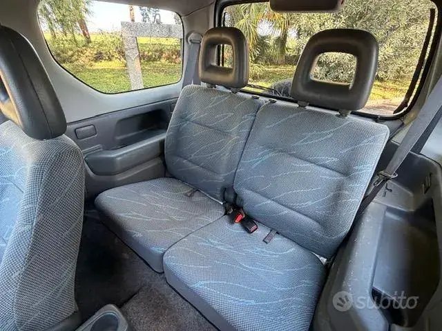 Suzuki Jimny 2001 photo 4