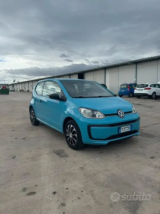 Volkswagen Up 2016 photo 2