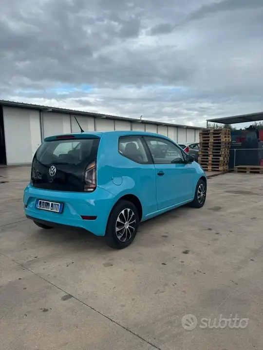 Volkswagen Up 2016 photo 3