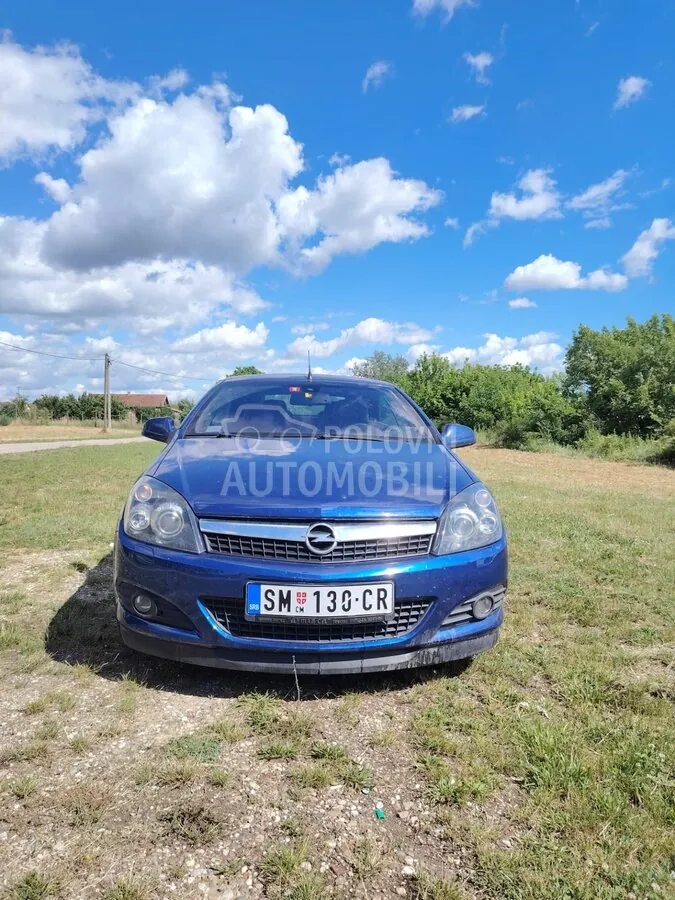 Opel Astra H 2011 photo 2
