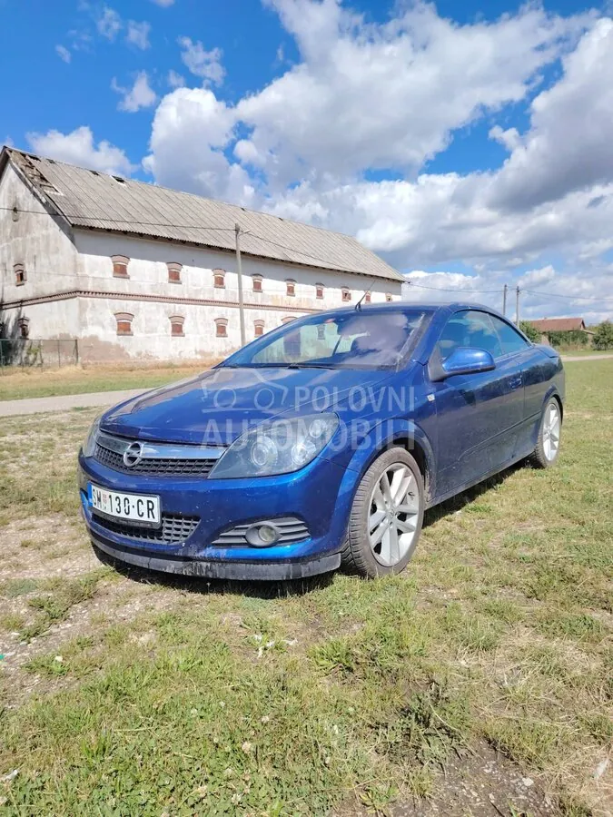 Opel Astra H 2011 photo 3