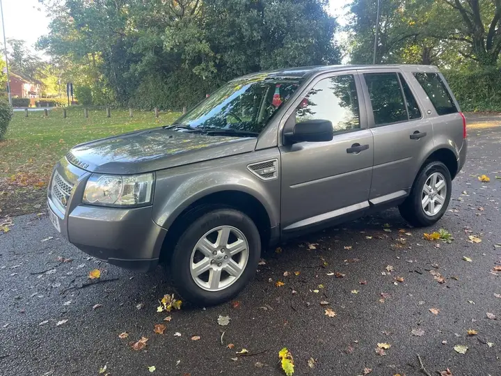 Land Rover Freelander 2 2010 photo 3