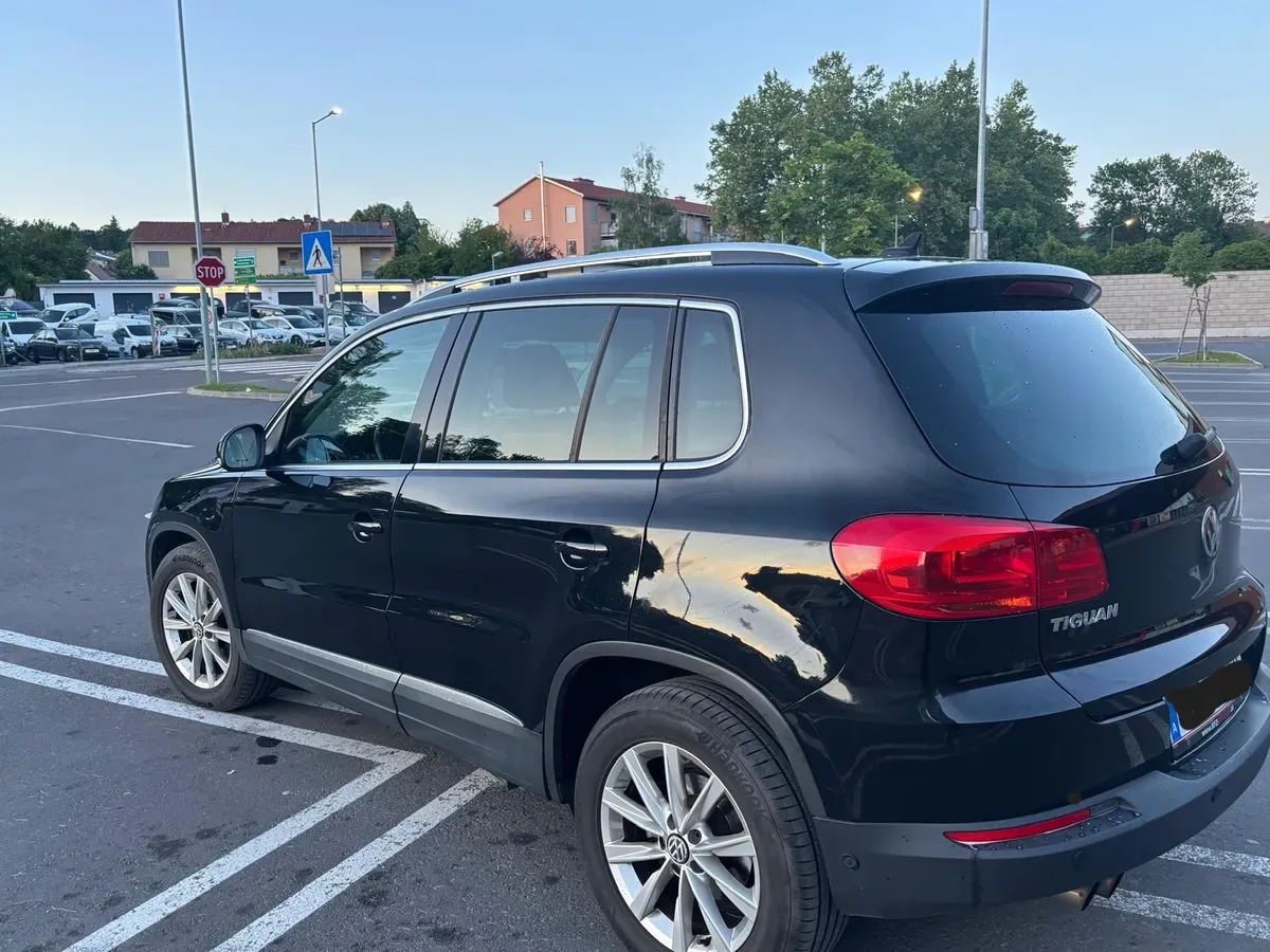 Volkswagen Tiguan 2011 photo 2