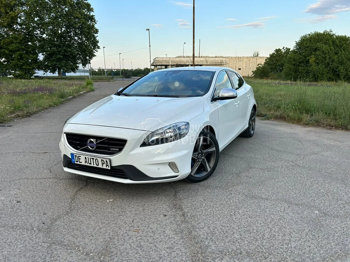 Volvo V40
