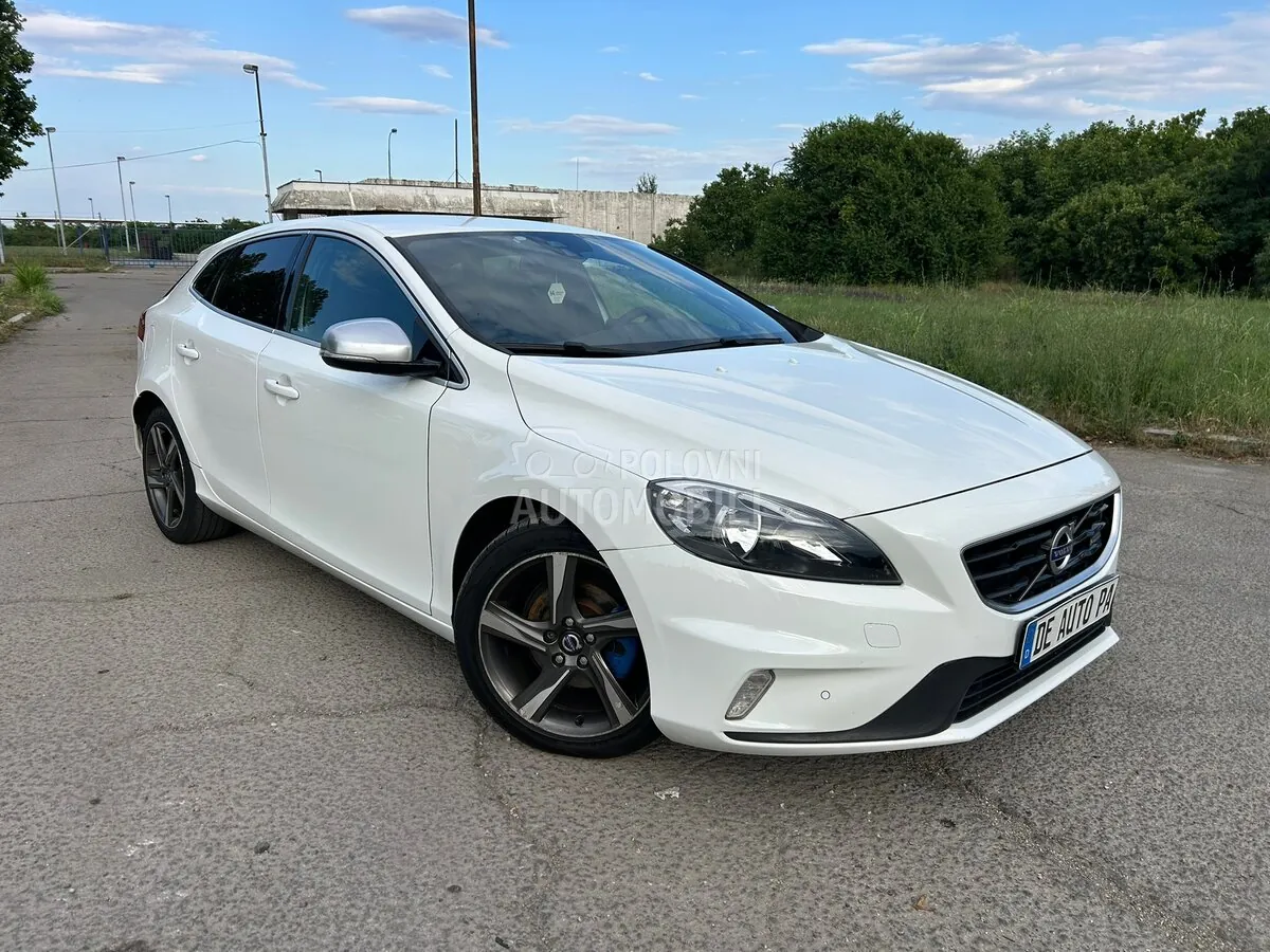 Volvo V40 2013 photo 2