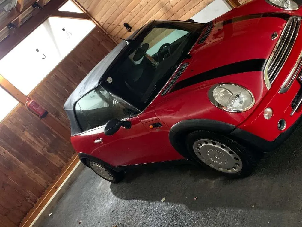 Mini Cabrio 2004 photo 3