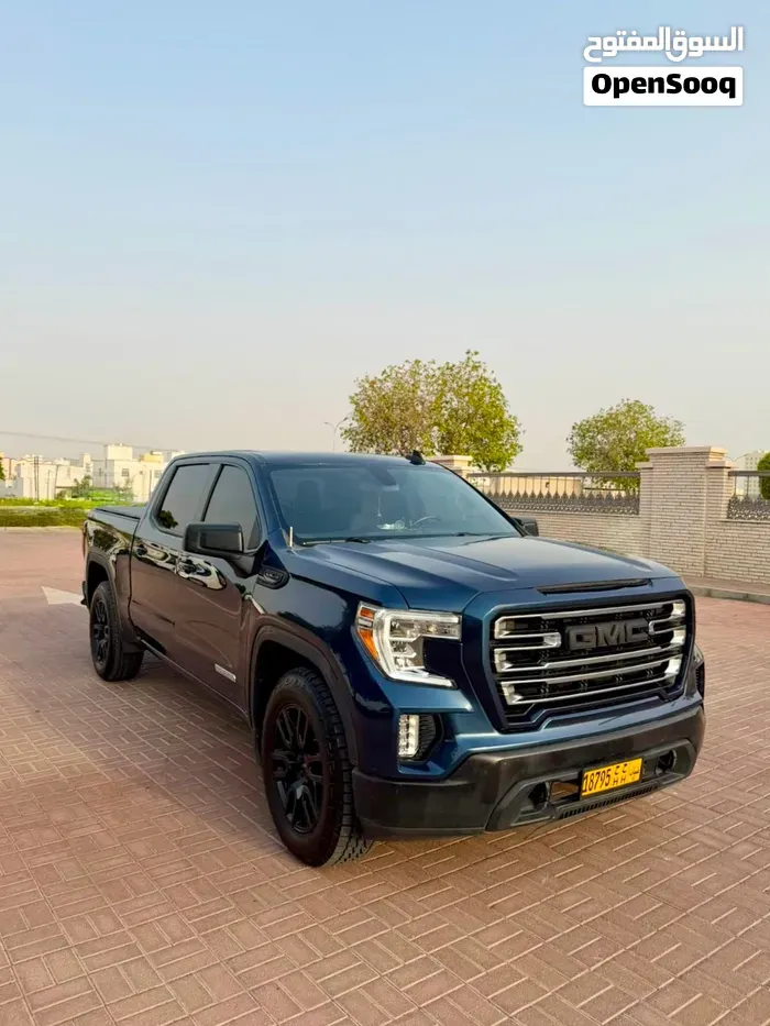 GMC Sierra