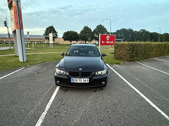 BMW 318I 2007 photo 3