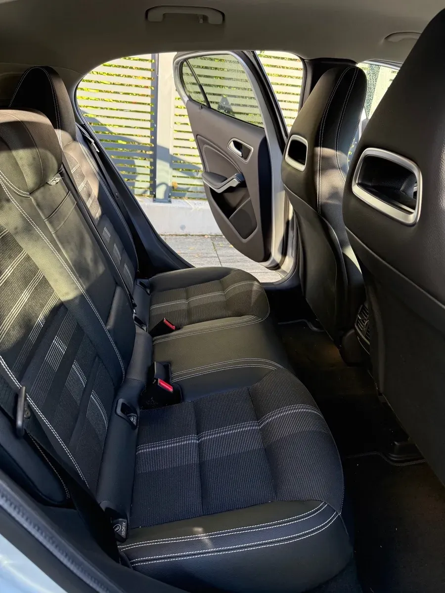 Mercedes-Benz Gla Class 2019 photo 3