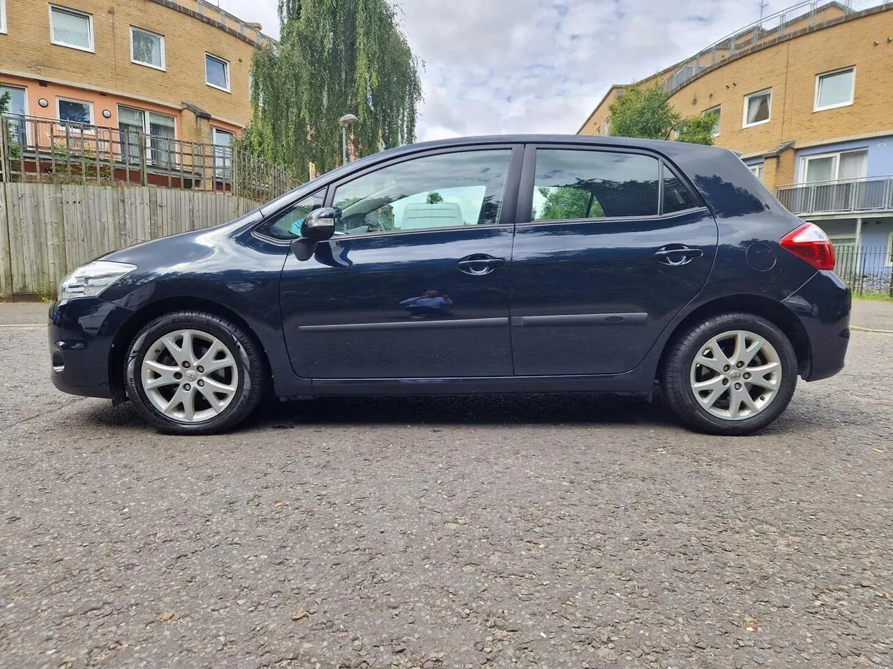 Toyota Auris 2012 photo 5