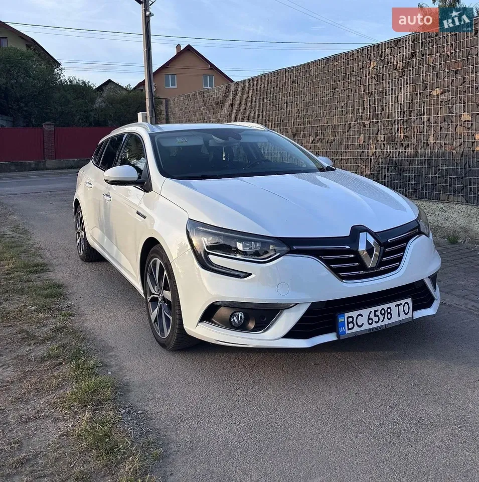 Renault Megane 2016 photo 2
