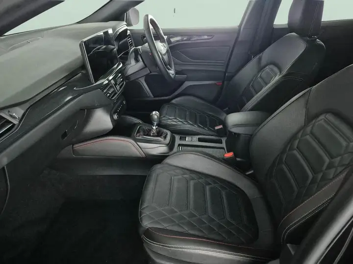 Ford Focus 2023 photo 4