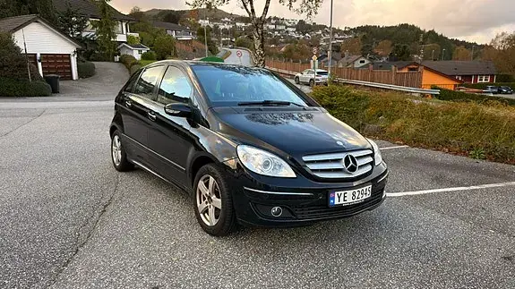 Mercedes-Benz B200 D