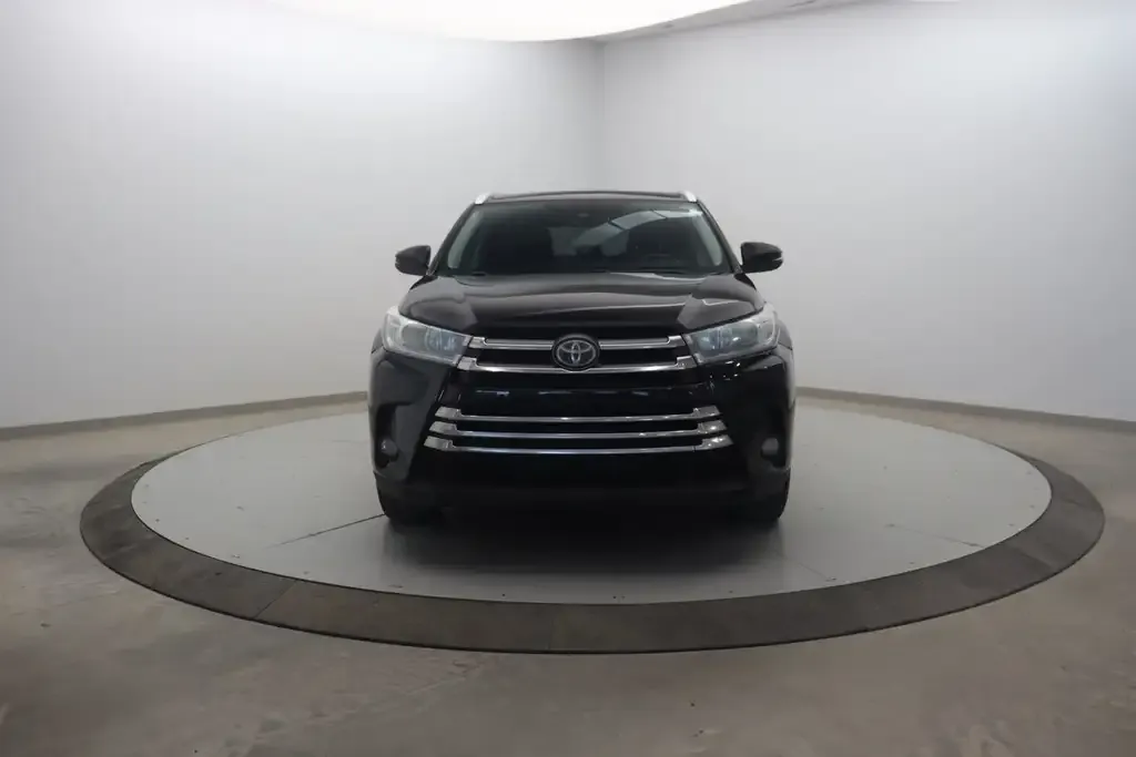 Toyota Highlander 2017 photo 2