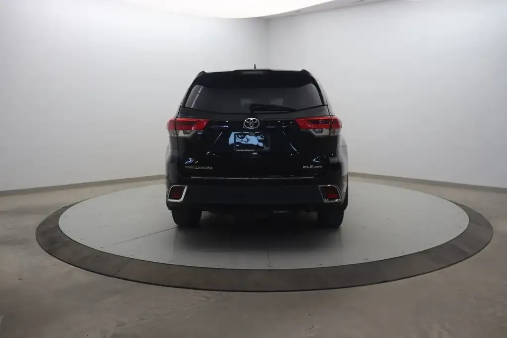 Toyota Highlander 2017 photo 5