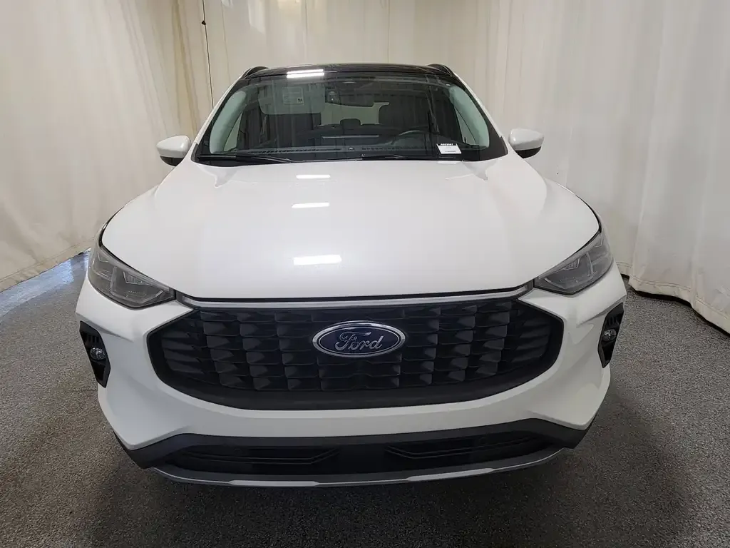 Ford Escape 2026 photo 2