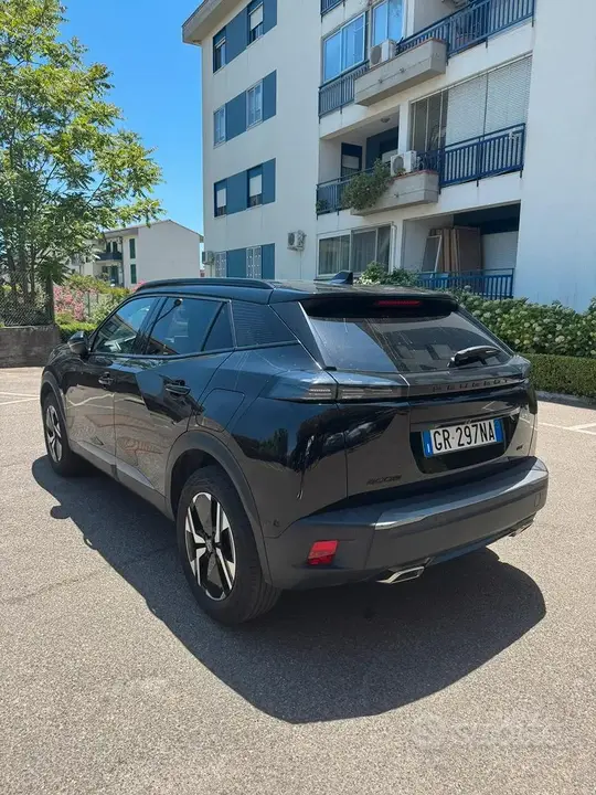 Peugeot 2008 2023 photo 4