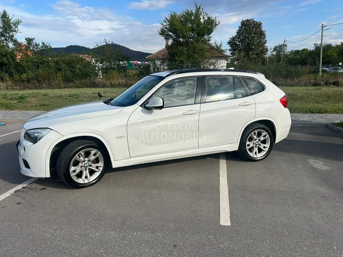 BMW X1 2011 photo 2