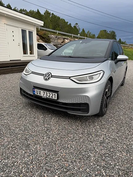 Volkswagen Id.3 2022 photo 2