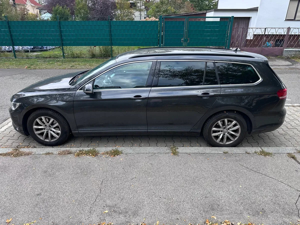 Volkswagen Passat Variant 2017 photo 2