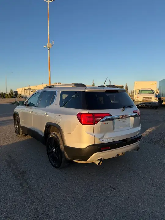 GMC Acadia 2018 photo 5