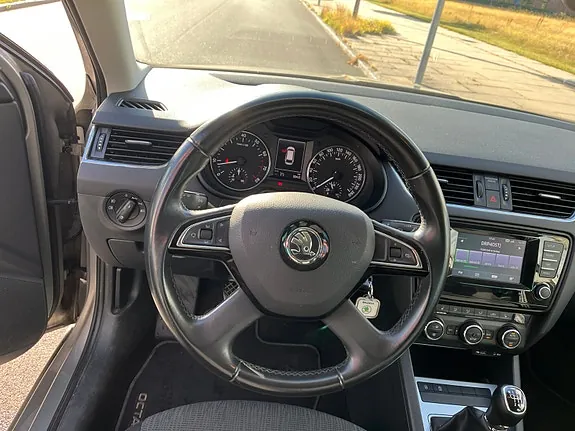 Skoda Octavia 2015 photo 4