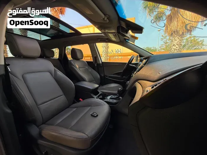 Hyundai Santa Fe 2018 photo 2
