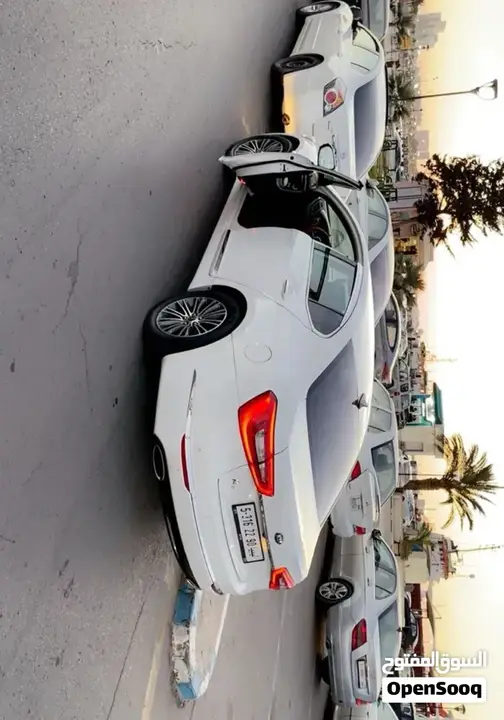 Kia Cadenza 2015 photo 2