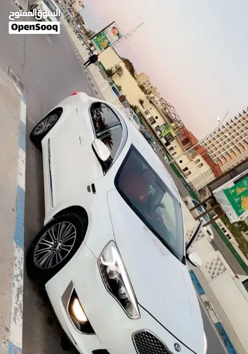 Kia Cadenza