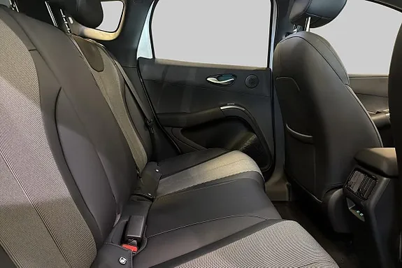 BYD Dolphin 2026 photo 5