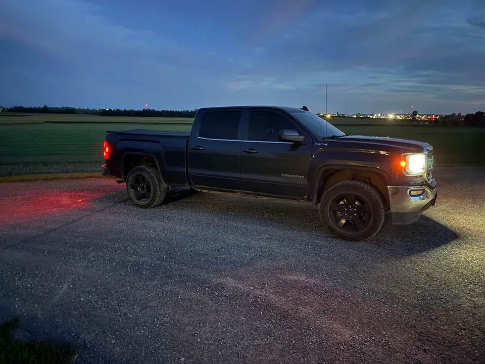 GMC Sierra 1500 2018 photo 2