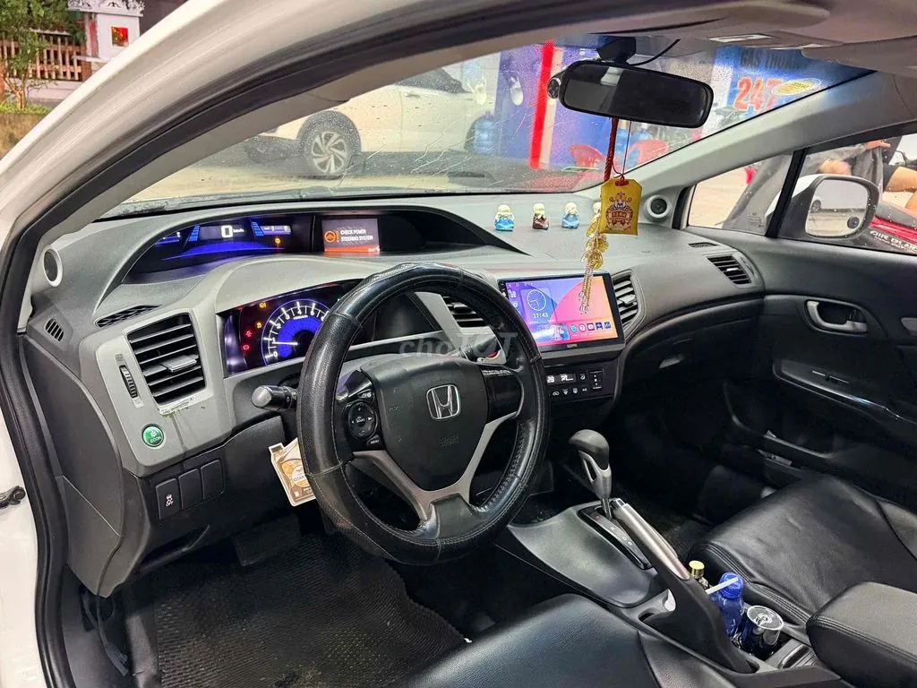 Honda Civic 2013 photo 4