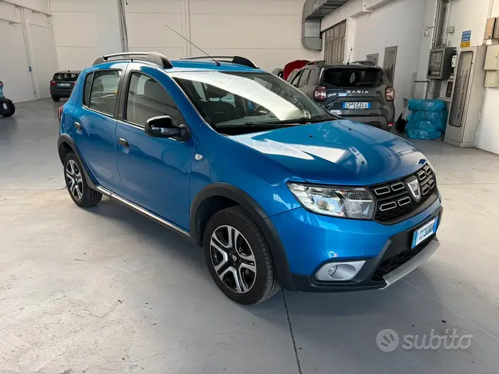 Dacia Sandero 2018 photo 2