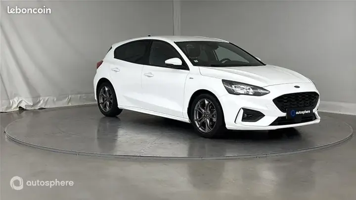 Ford Focus 2021 photo 3