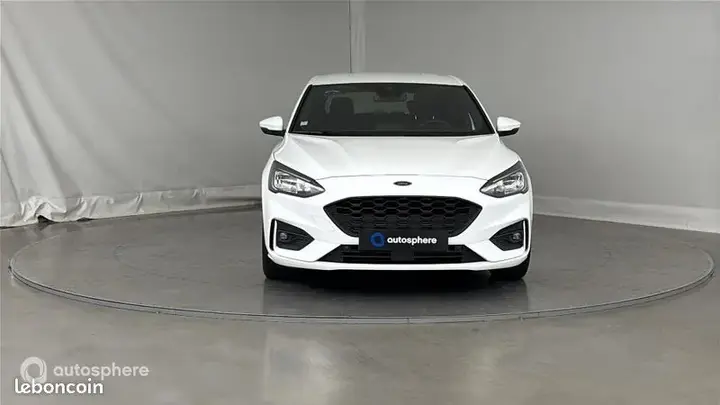 Ford Focus 2021 photo 2