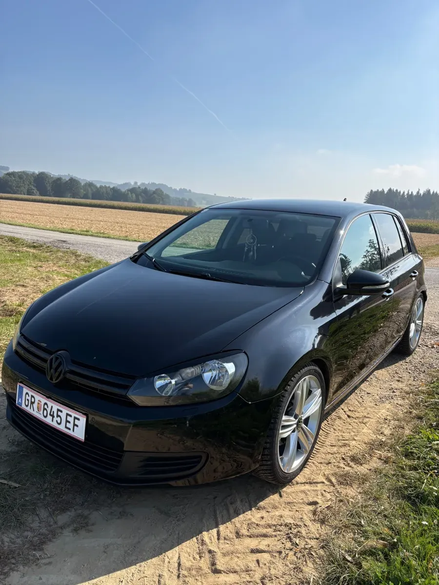 Volkswagen Golf 2010 photo 3
